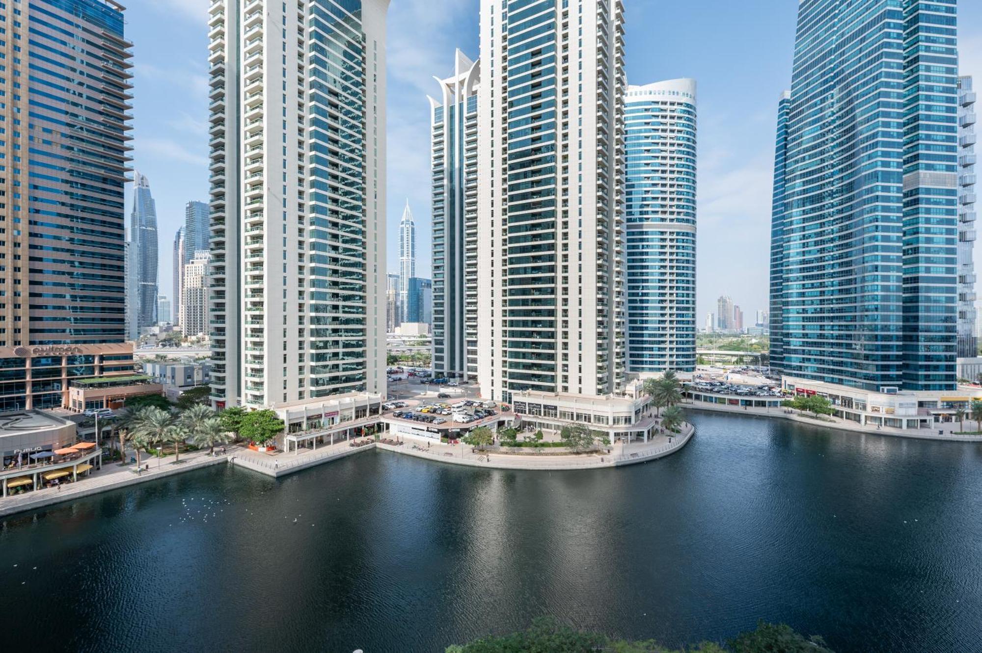 Upscale Studio Full Lake View In Goldcrest View Tower Dubai Exterior photo